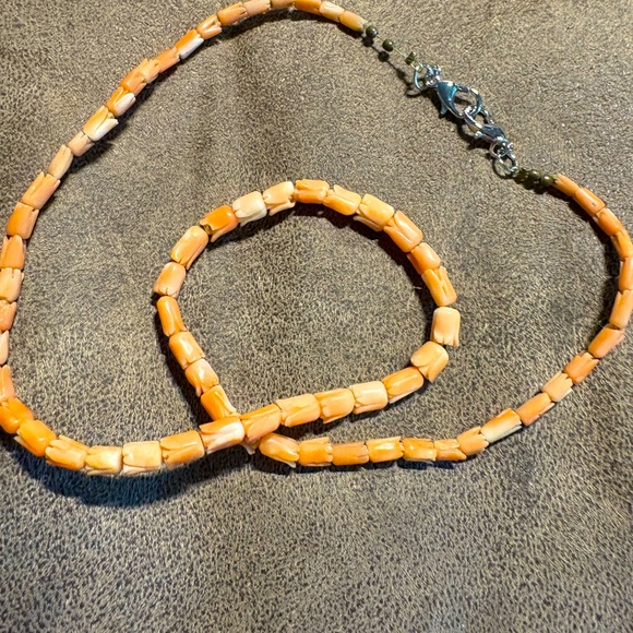 Natural Angel Skin Color Tulip Beads 
IMPT: See Description - Picture 5 of 17